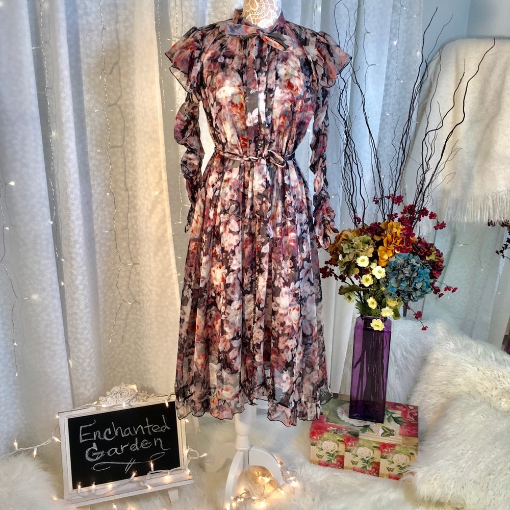 Beulah Floral Midi Dress - Multicolor